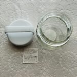 100均 セリア ガラスボトルハンドルキャップ八角ホワイト