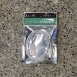 キャンドゥのスマホグッズコーナーでみつけた【MicroB充電ケーブル 50cm】を買ってみました。 最近使っているキャンドゥのスマホのモバイルチャージャー用の充