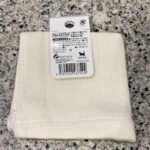 100均 キャンドゥ 表ガーゼ裏パイルタオルハンカチ刺繍付きネコ柄