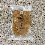 セブンイレブンの冷蔵コーナーでみつけた【７プレミアム　味付メンマ７０ｇ】を買ってみました。 もう何度もリピートしているセブンイレブンのお気に入りの商品のひとつで